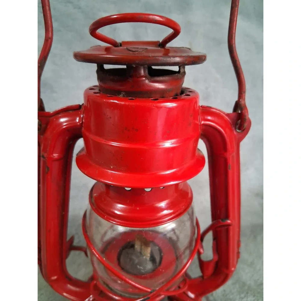 Vtg Winged Wheel No 350 Red Kerosene Lantern Japan Hurricane Lamp Lightly Used